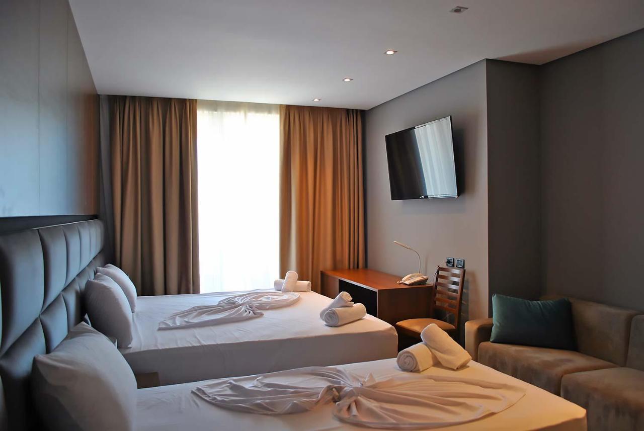 Twin Towers & Hotel 4*